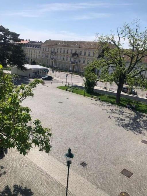 Paraderma Apartment Im Zentrum Baden Bei Wien Exterior foto